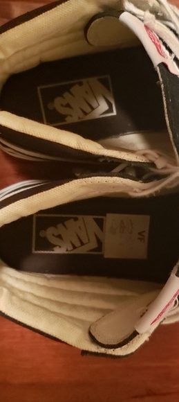 Mid Rise Vans - Picture 5 of 8